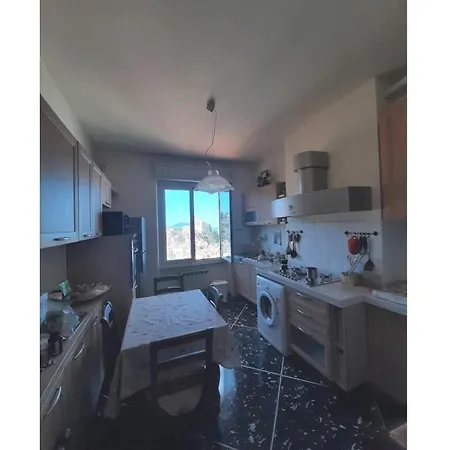 Apartment Seaview 011016-Lt-0039 *